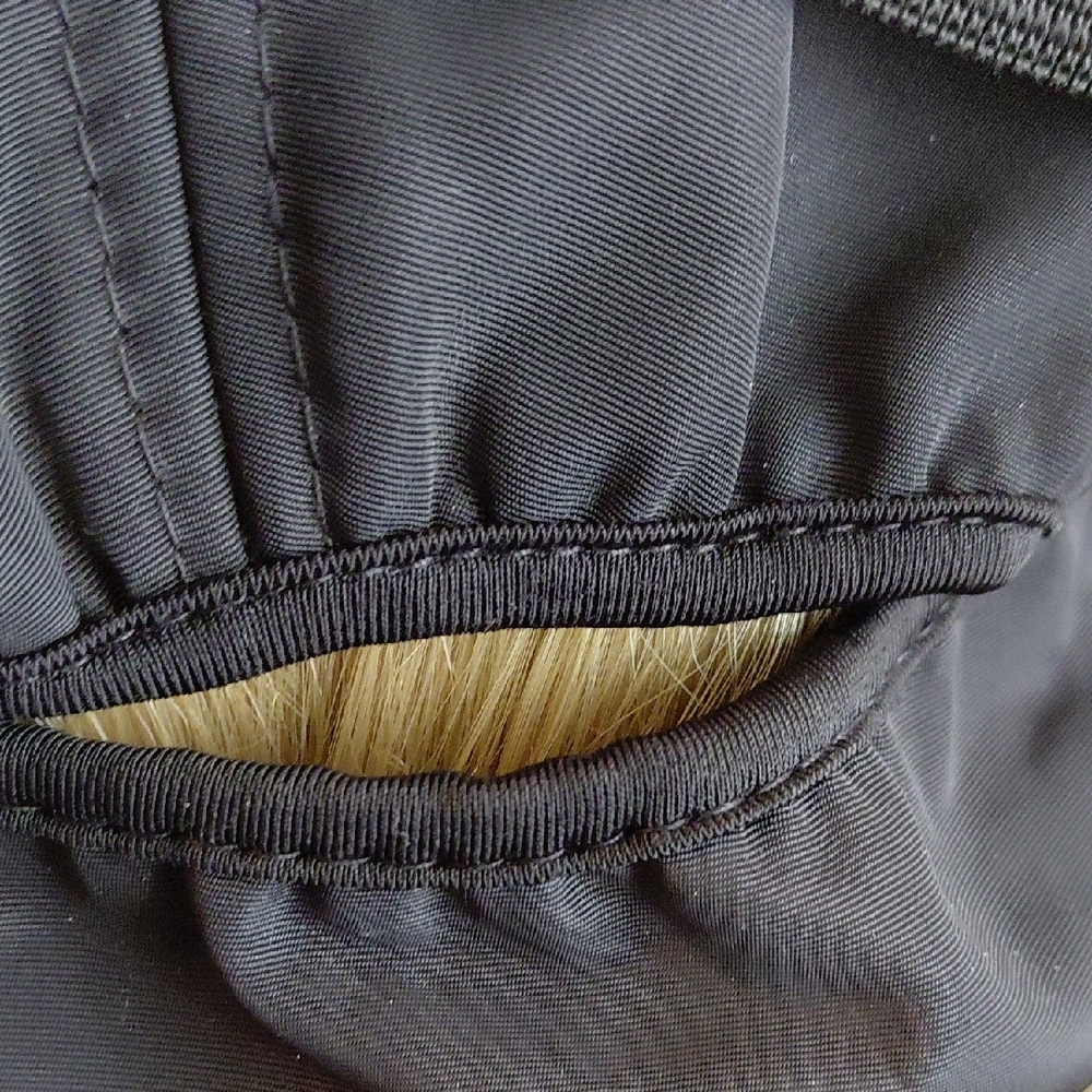 Source Unknown Black Cap With Embroidered Logo - image 4